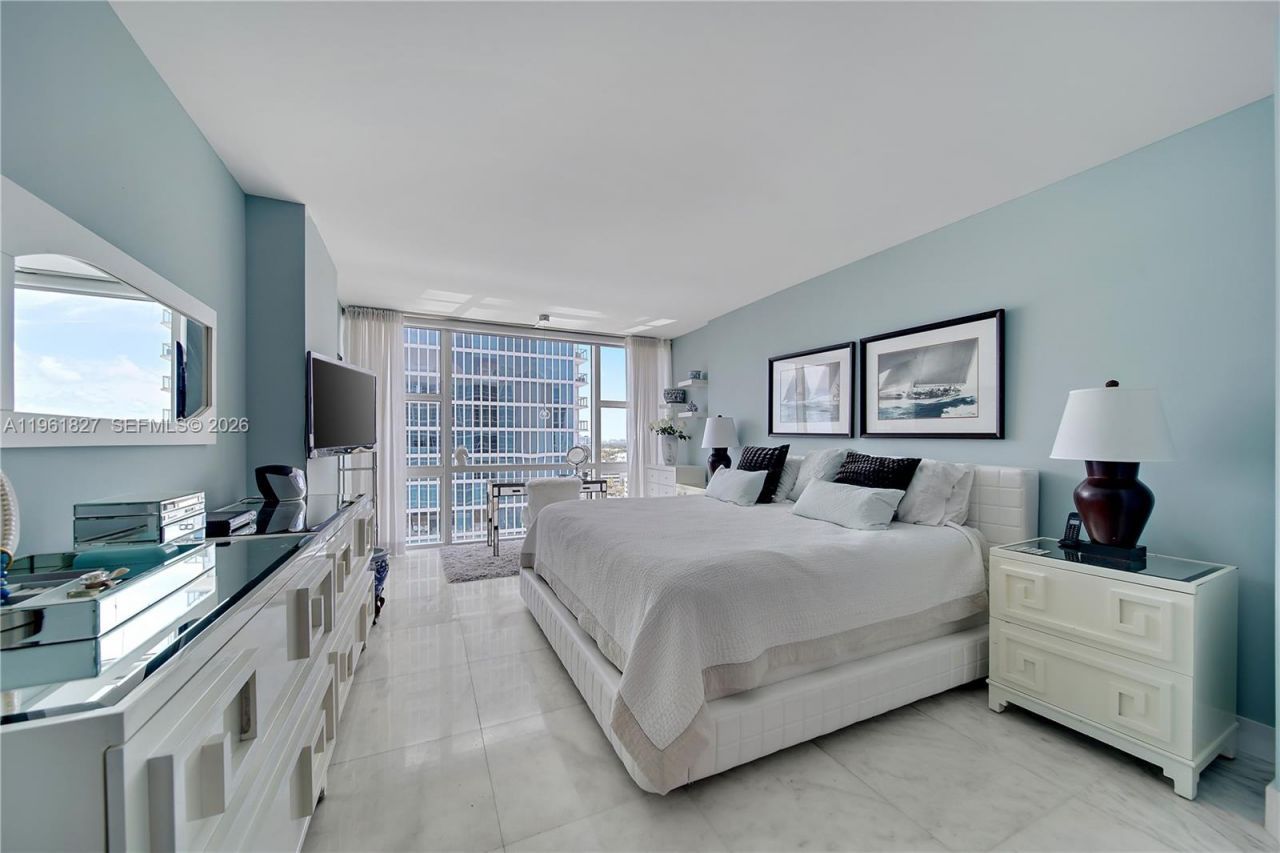 6801 Collins Ave , Unit 1110 (Door, Miami Beach, FL 33141 Photo