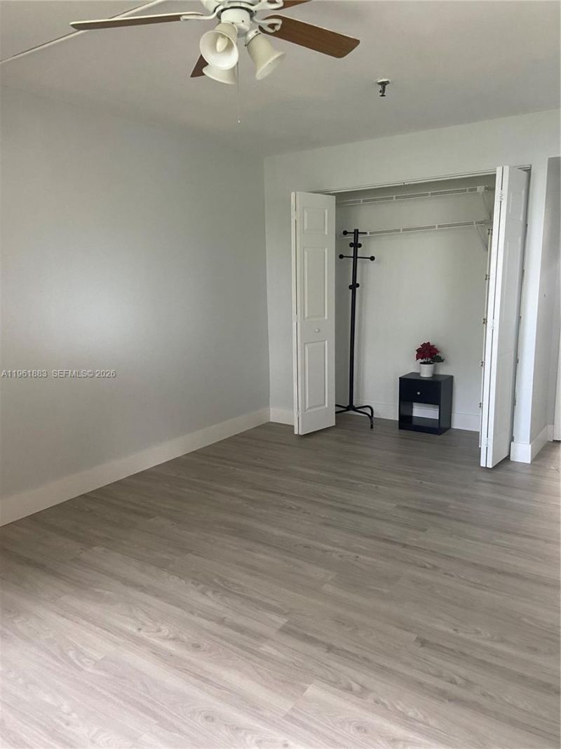 665 NE 195th St, Unit 119, Miami, FL 33179 Photo