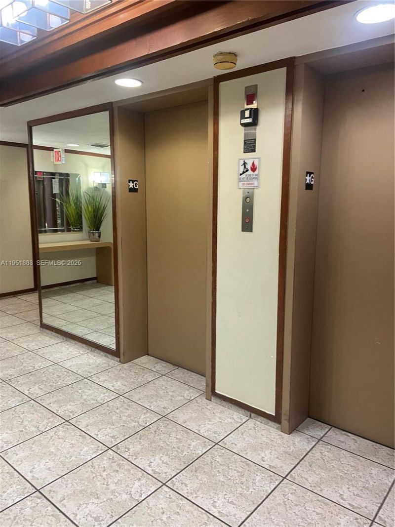 665 NE 195th St, Unit 119, Miami, FL 33179 Photo