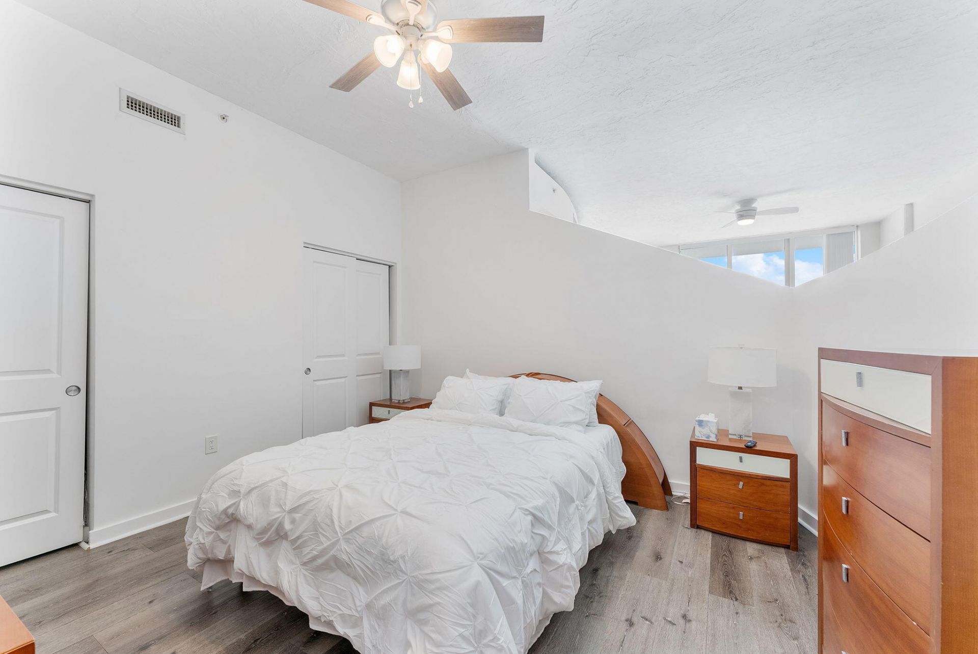 300 S Australian Avenue, Unit 916, West Palm Beach, FL 33401 Photo