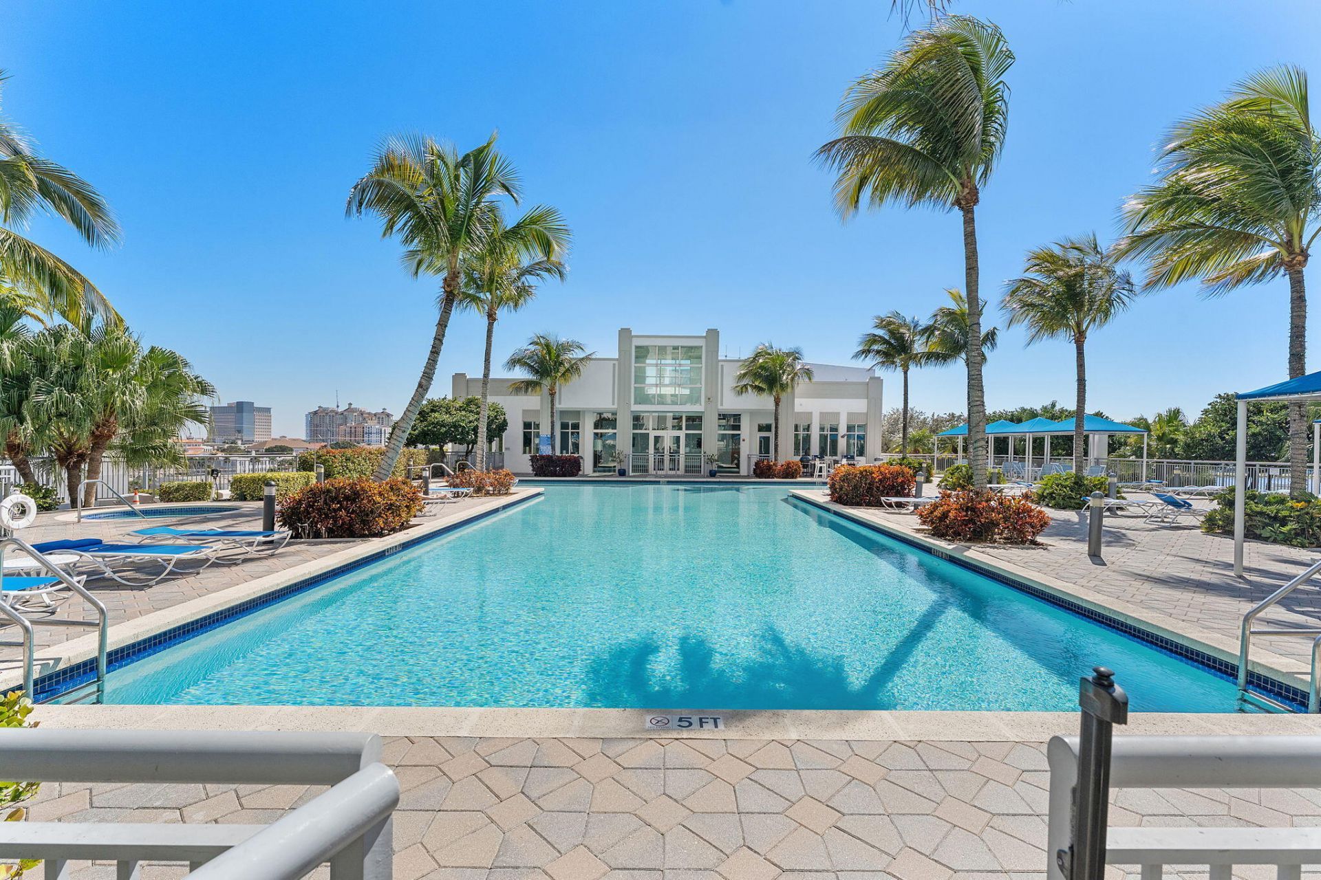 300 S Australian Avenue, Unit 916, West Palm Beach, FL 33401 Photo