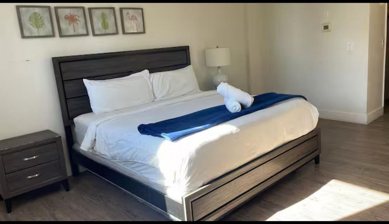 19370 Collins Avenue, Unit 301, Sunny Isles Beach, FL 33160 Photo