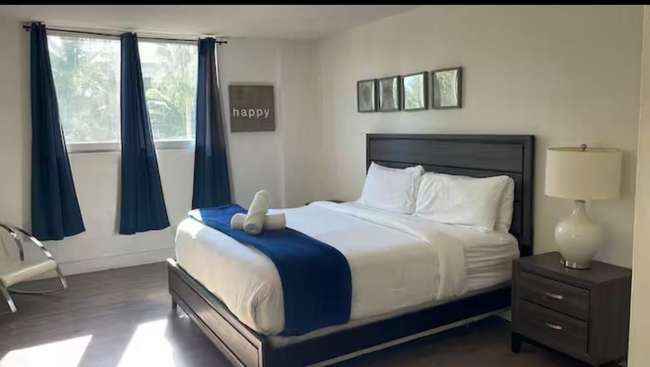 19370 Collins Avenue, Unit 301, Sunny Isles Beach, FL 33160 Photo