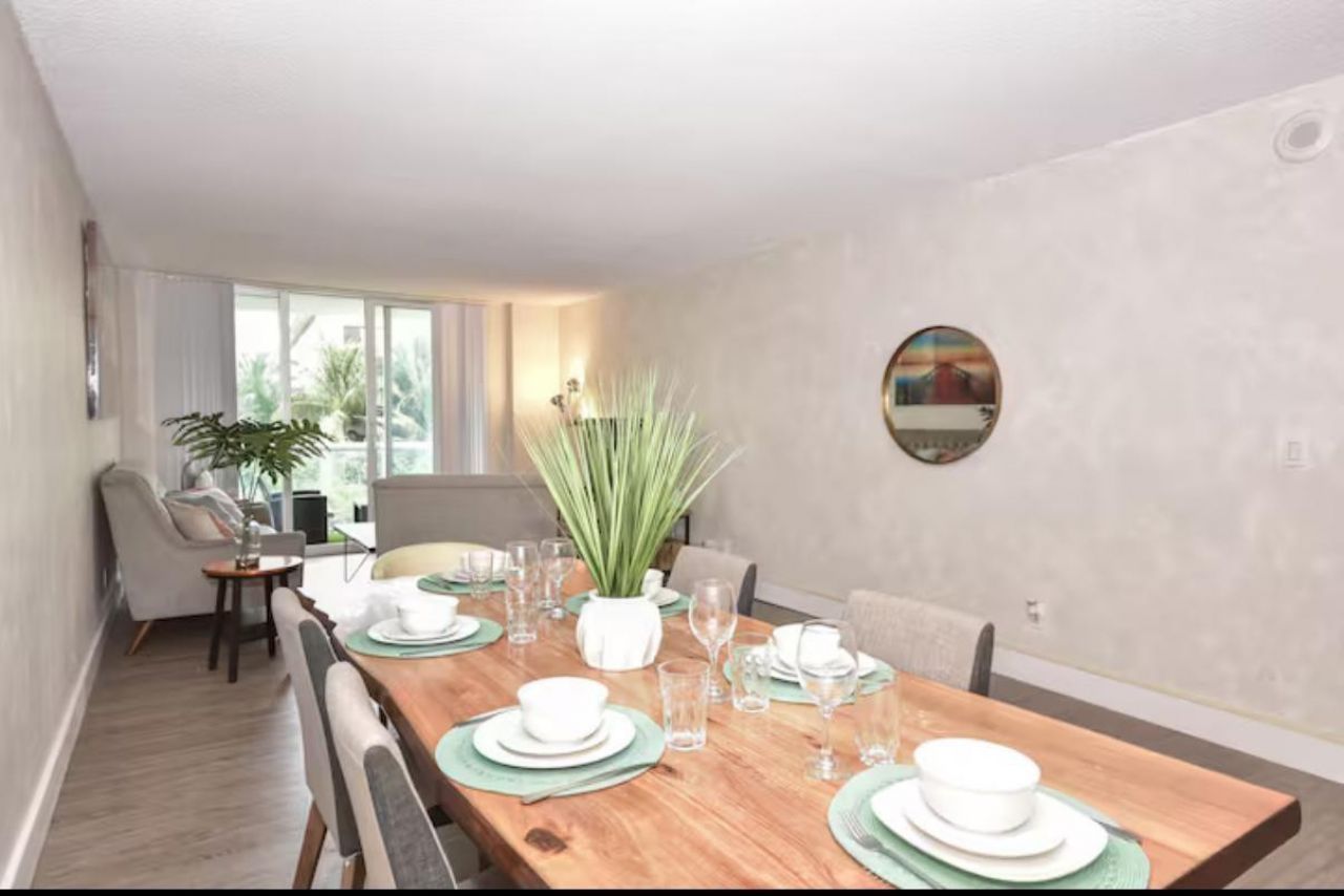 19370 Collins Avenue, Unit 301, Sunny Isles Beach, FL 33160 Photo