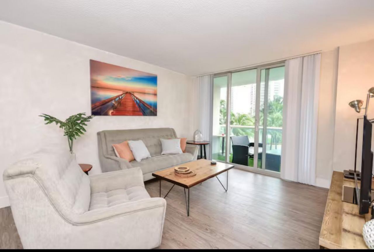 19370 Collins Avenue, Unit 301, Sunny Isles Beach, FL 33160 Photo