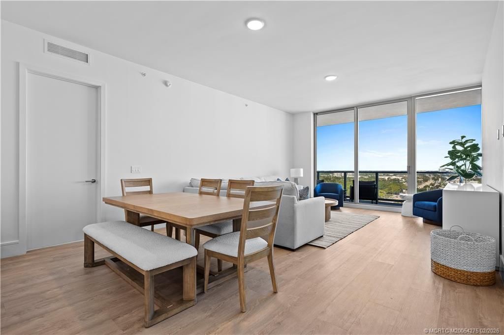 220 Lake Shore Drive, Unit 1413, Lake Park, FL 33403 Photo