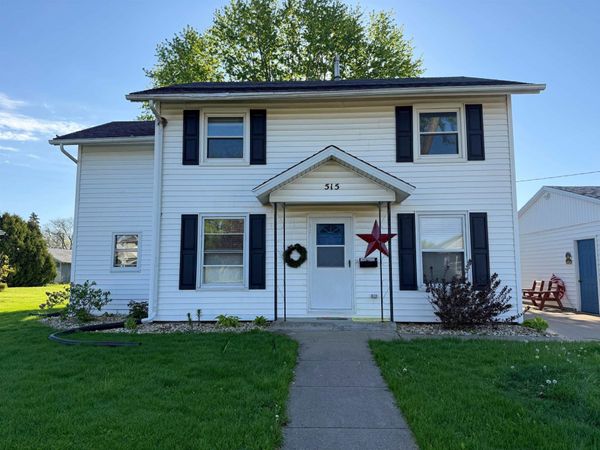 515 N Hudson, STOCKTON, IL 61085