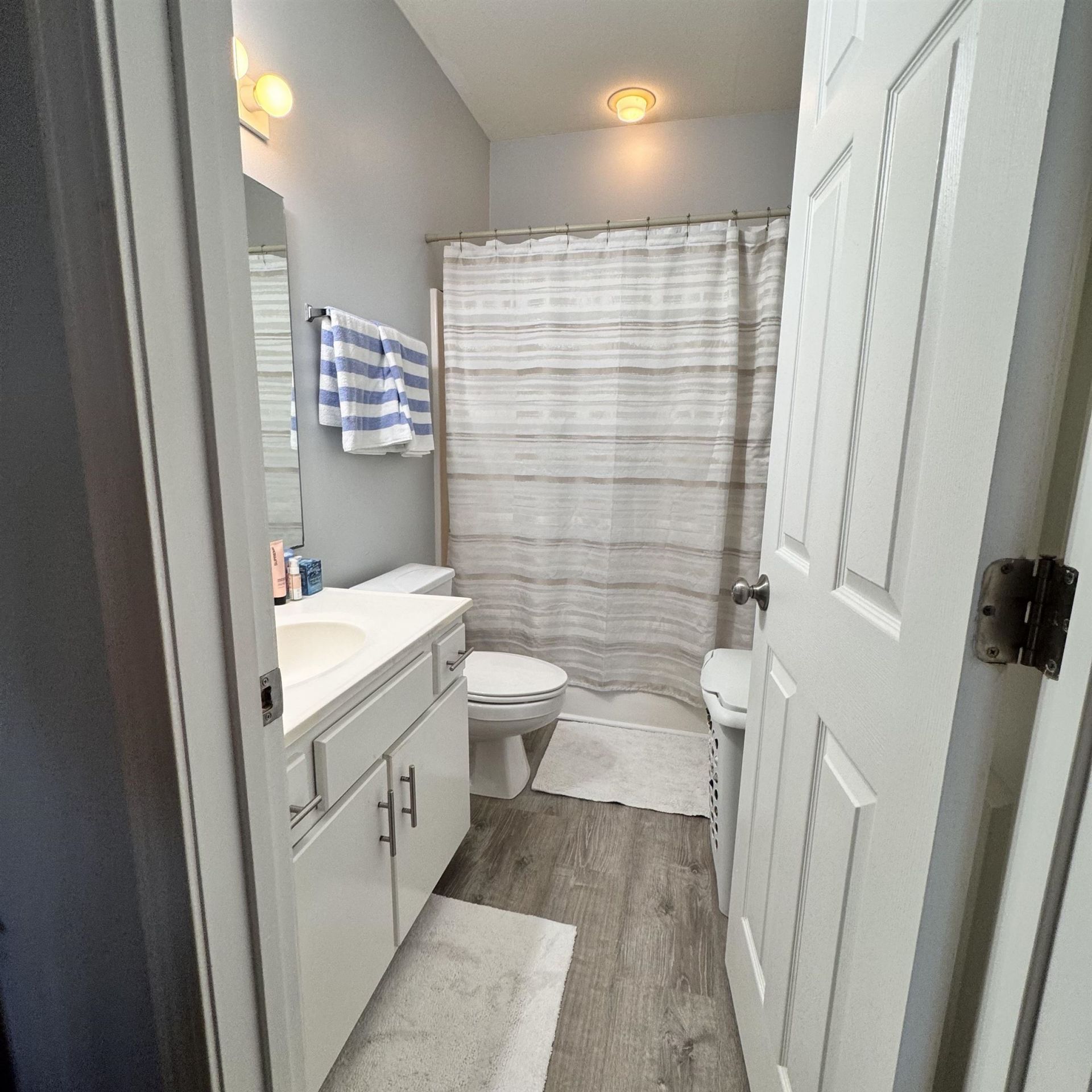 1294 River Oaks Dr. Photo 18
