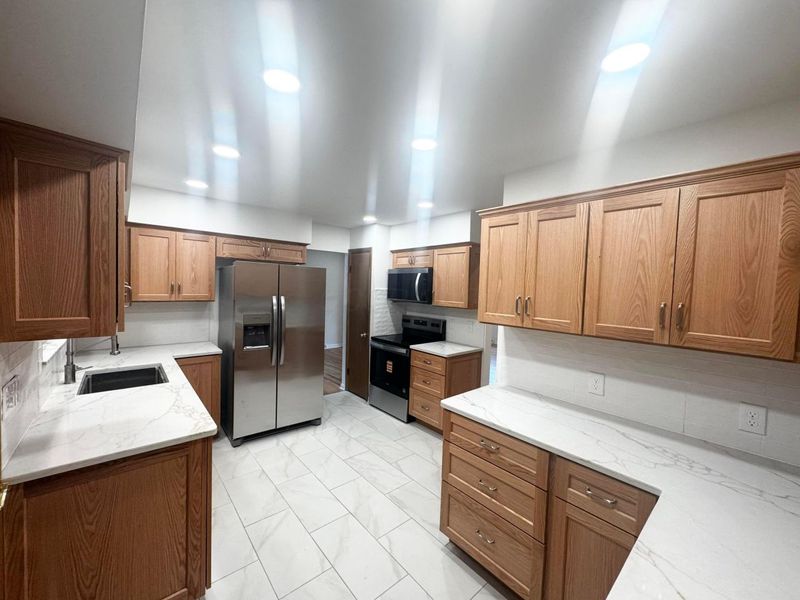 3640 Tillbury Avenue, Columbus, OH 43220 Photo 12