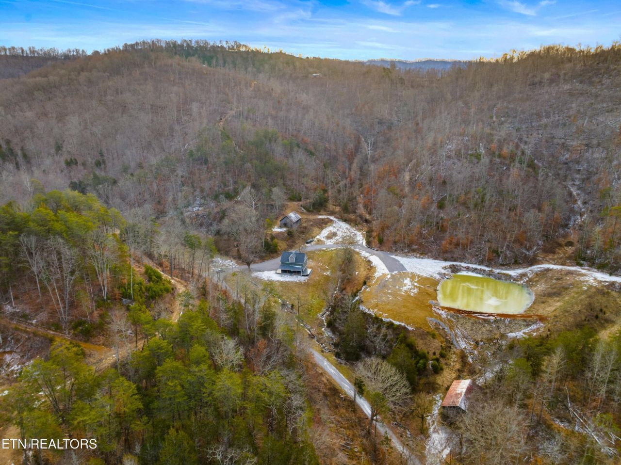 260 Shepard Lane, Thorn Hill, TN 37881 Main Photo