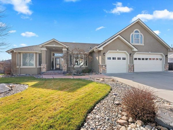 235 NE Greystone Loop, Mountain Home, ID 83647