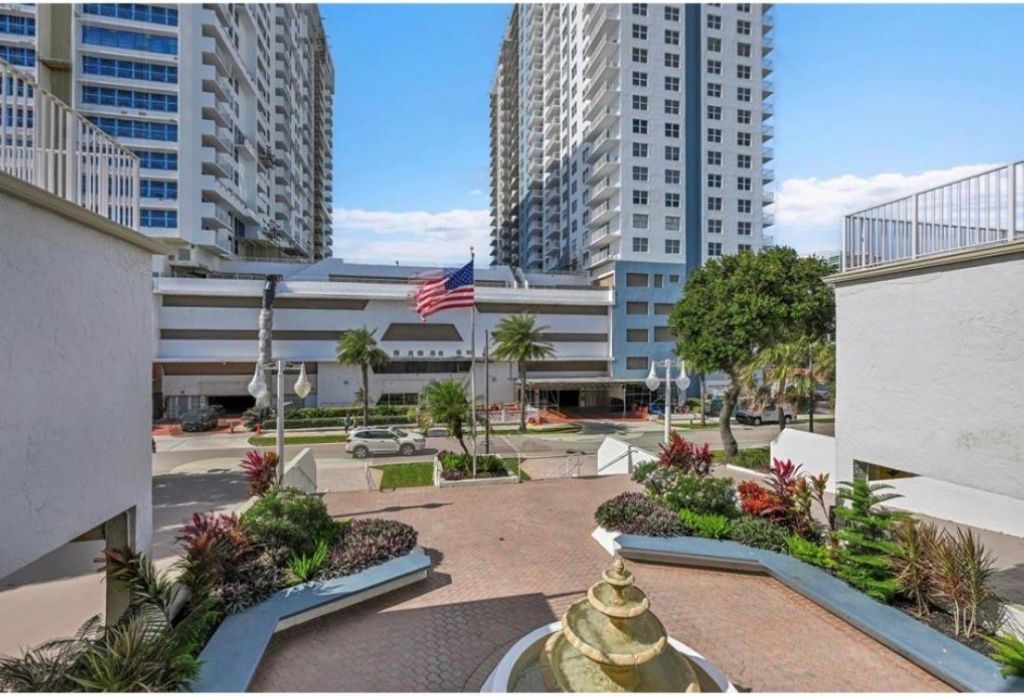 111 Briny Avenue, Unit 1909, Pompano Beach, FL 33062 Photo