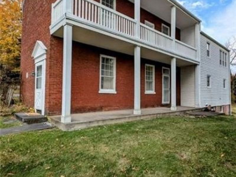 236 N Market Street, Lisbon, OH 44432 Photo 3