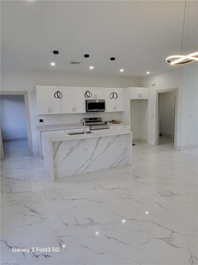718 Robert Ave, Lehigh Acres, FL 33936 Photo