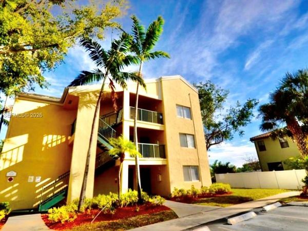 5654 Rock Island Rd , Unit 214, Tamarac, FL 33319