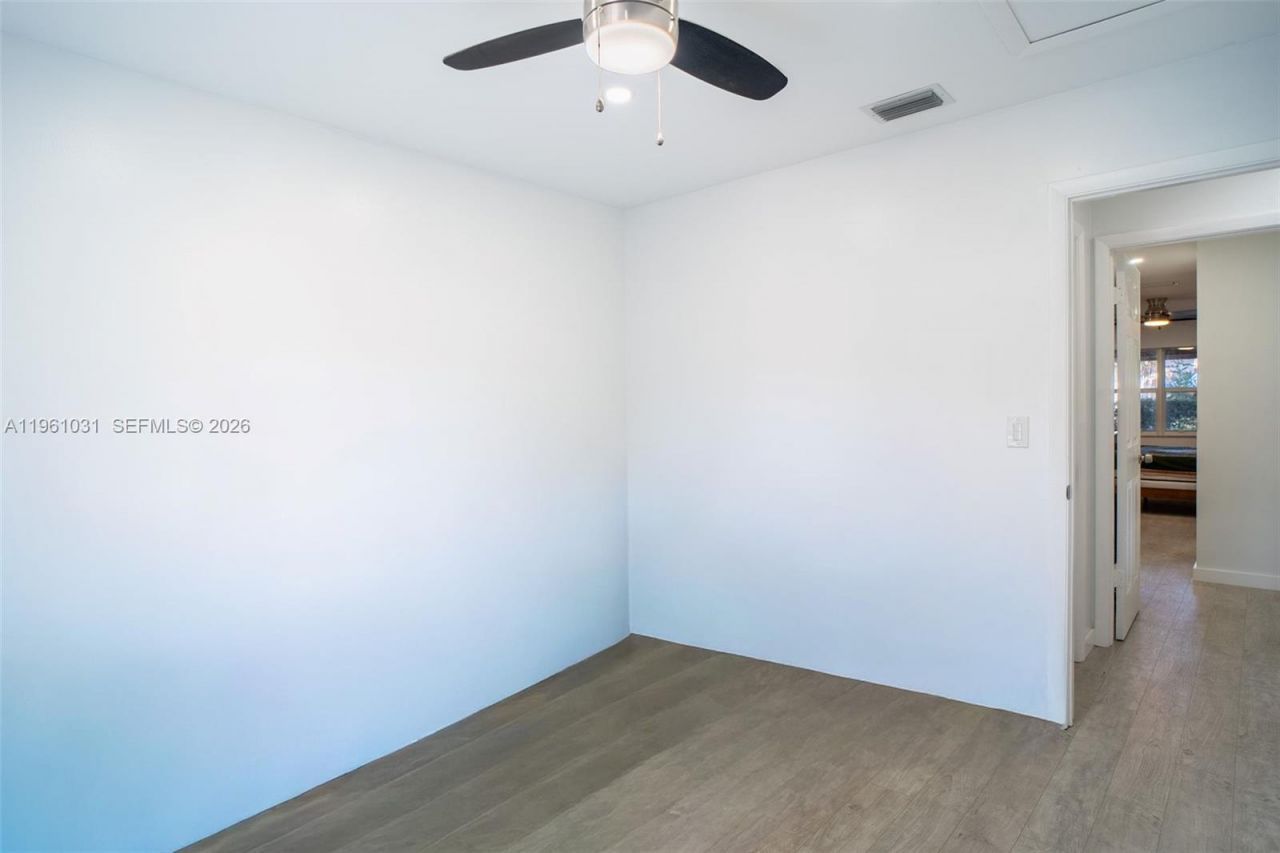 135 Essex Rd, Unit 2-28, Hollywood, FL 33024 Photo