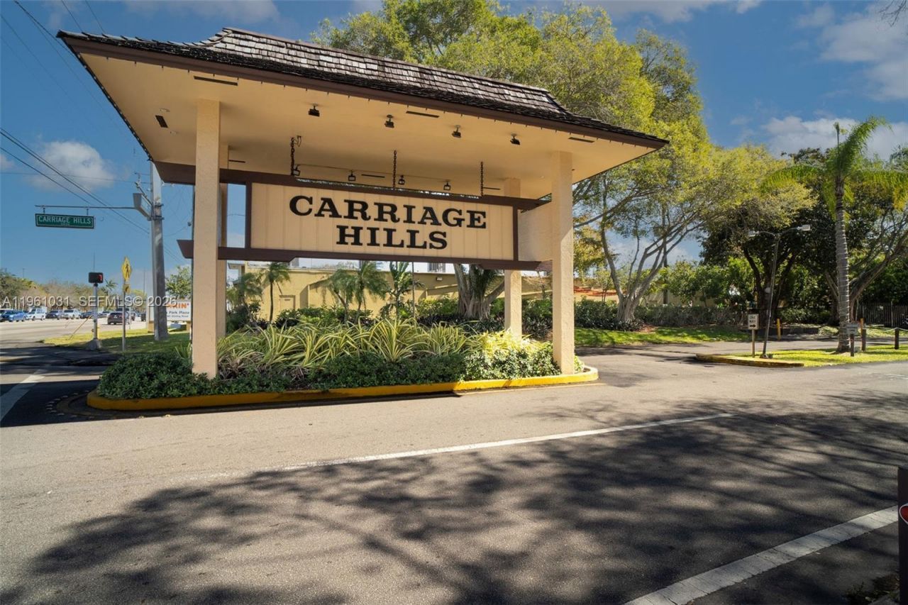 135 Essex Rd, Unit 2-28, Hollywood, FL 33024 Photo