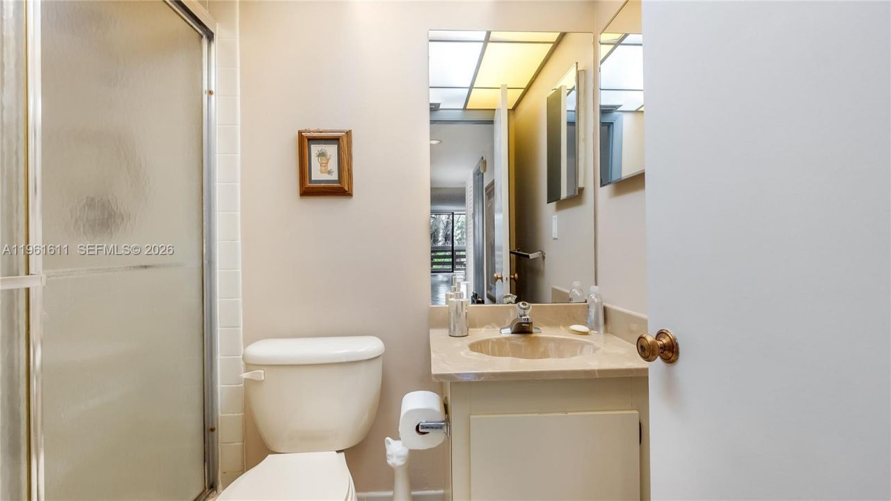 141 SW 96th Ter, Unit 204, Plantation, FL 33324 Photo