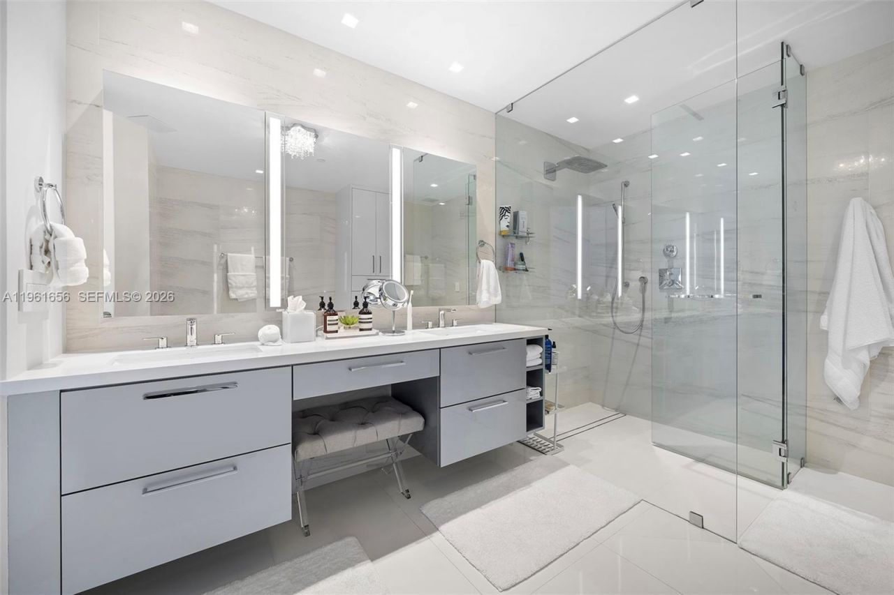 100 S Pointe Dr , Unit 1409/10, Miami Beach, FL 33139 Photo