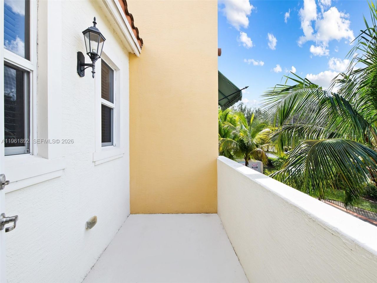 1732 NW 124th Pl, Pembroke Pines, FL 33028 Photo