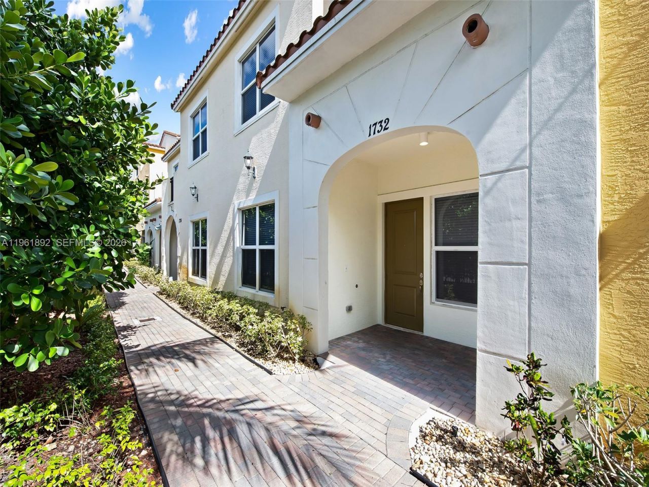 1732 NW 124th Pl, Pembroke Pines, FL 33028 Photo