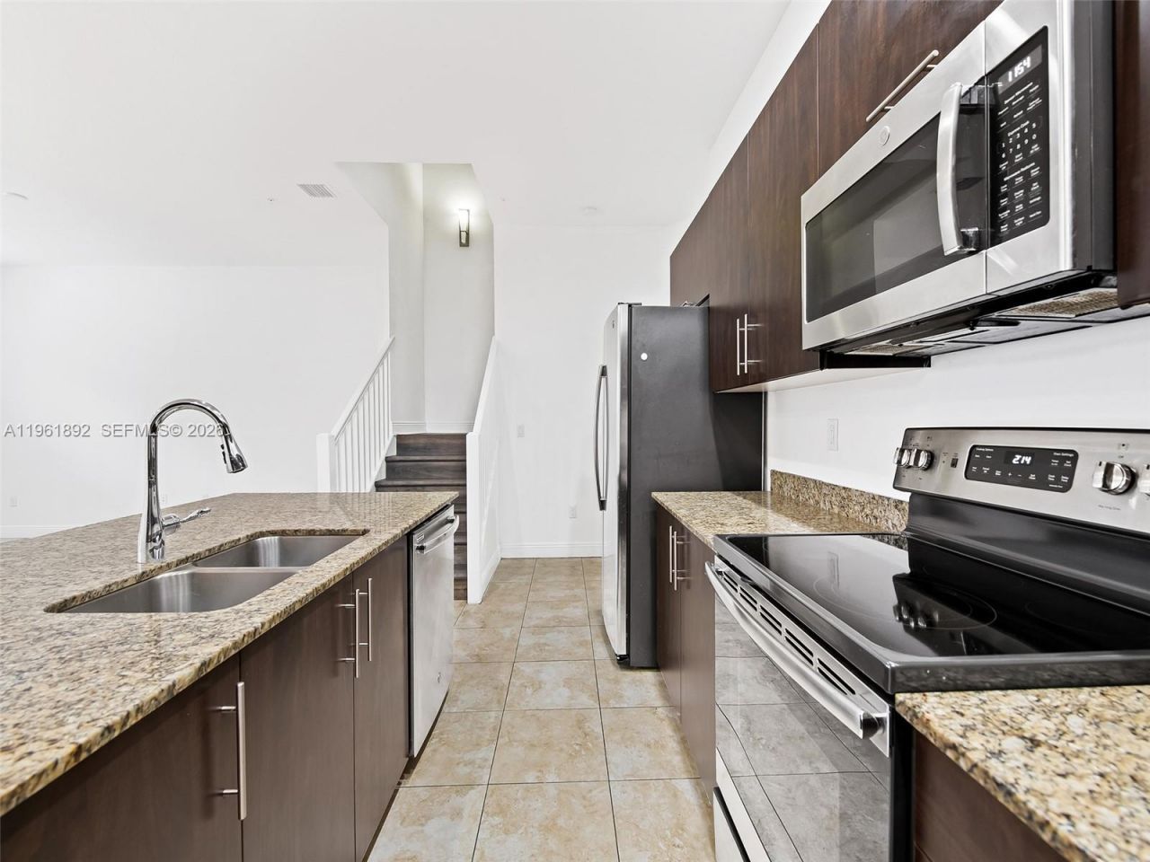 1732 NW 124th Pl, Pembroke Pines, FL 33028 Photo