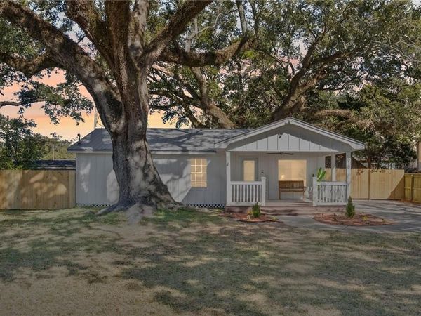 818 Cadillac Avenue, Dauphin Island, AL 36528