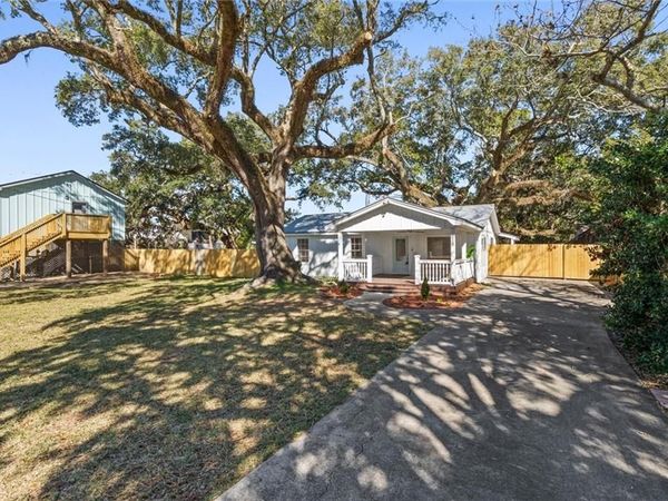 818 Cadillac Avenue, Dauphin Island, AL 36528