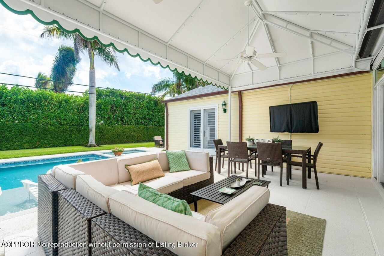 240 Miraflores Drive, Palm Beach, FL 33480 Photo