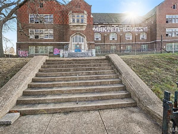 4160 N Kingshighway Boulevard , St Louis, MO 63115