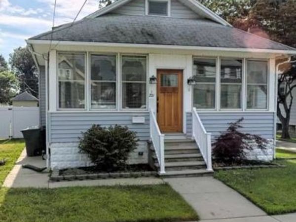 221 SYLVAN AVENUE, GLOUCESTER CITY, NJ 08030