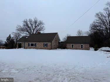 345 LAYFIELD ROAD, PERKIOMENVILLE, PA 18074