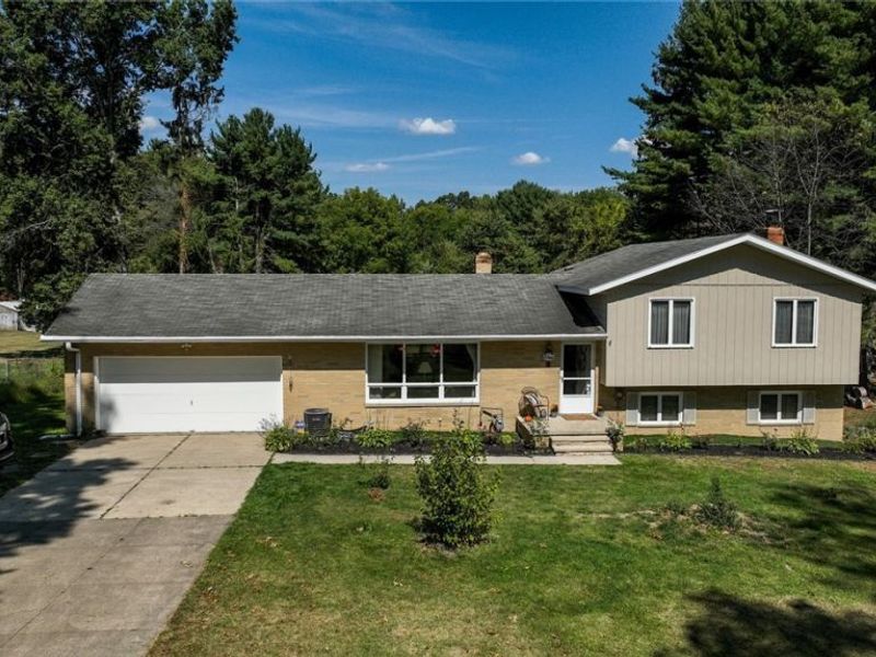 1365 Vanderhoof Road, New Franklin, OH 44203 Photo 2