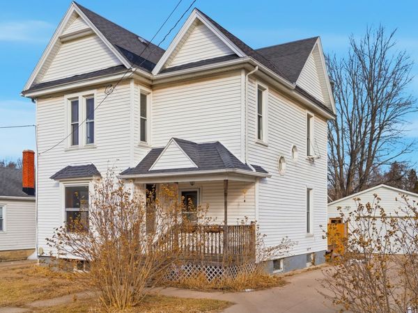 1507 W 9th Street, Dixon, IL 61021