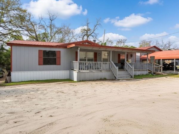 211 NW Ousley Street, Poulan, GA 31781