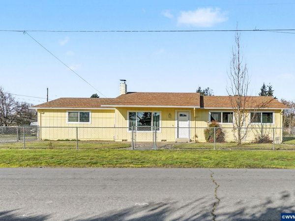 208 44th Av NE, Salem, OR 97317