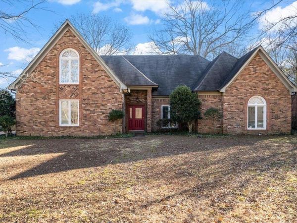2174 KNOLL LN, Germantown, TN 38138