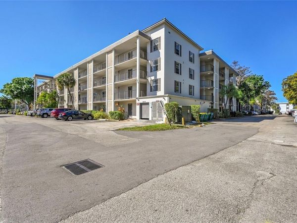 4850 NW 29 Court, Unit 327, Lauderdale Lakes, FL 33313