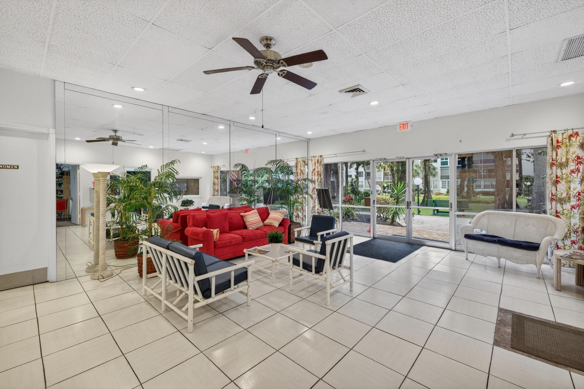 4850 NW 29 Court, Unit 327, Lauderdale Lakes, FL 33313 Photo