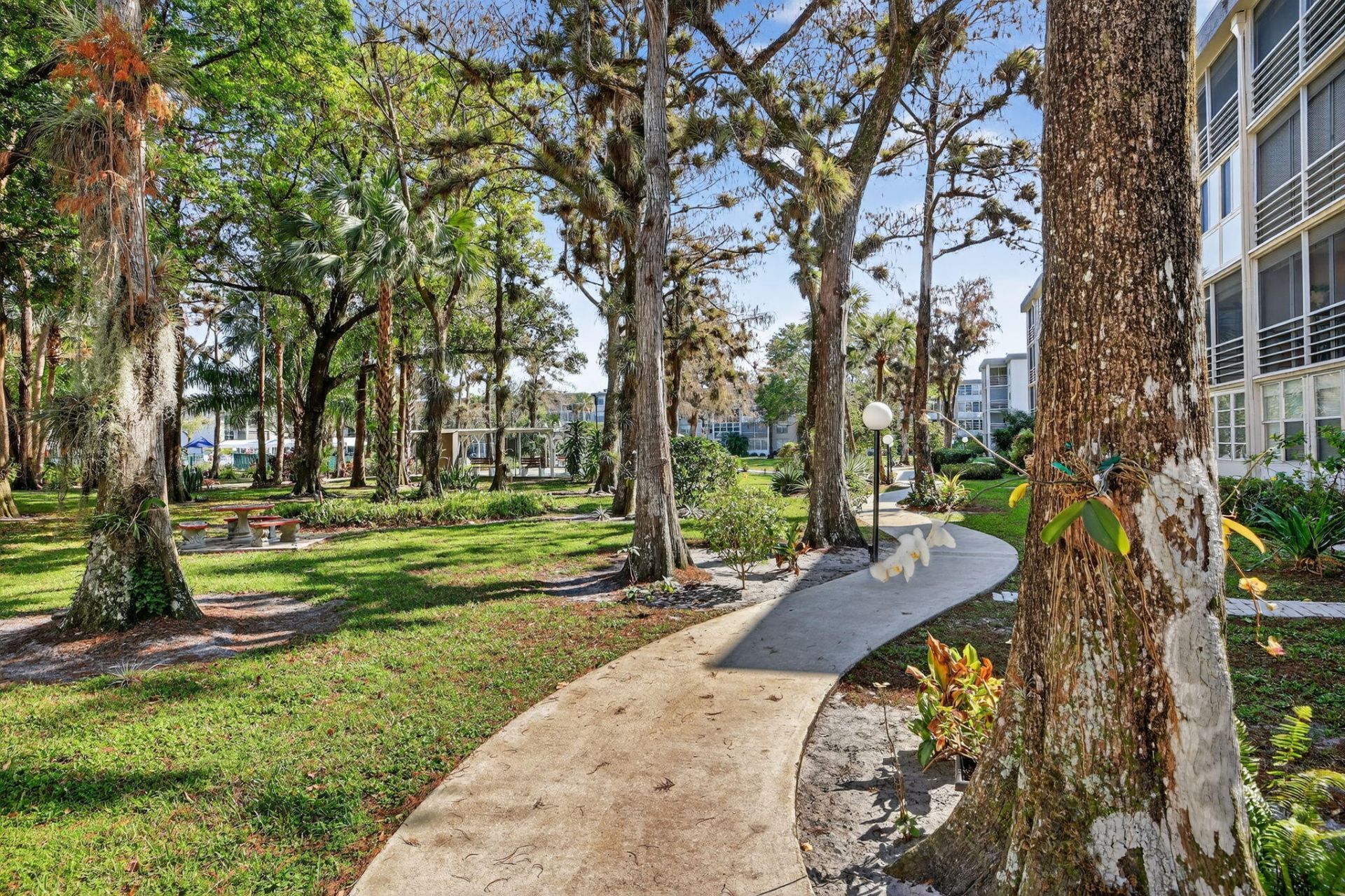 4850 NW 29 Court, Unit 327, Lauderdale Lakes, FL 33313 Photo