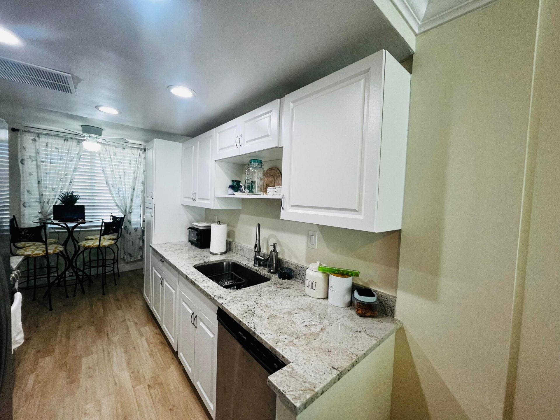 4850 NW 29 Court, Unit 327, Lauderdale Lakes, FL 33313 Photo