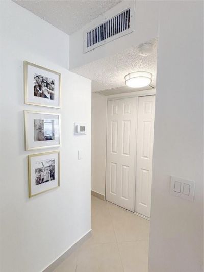 3140 S Ocean Drive, Unit 809, Hallandale Beach, FL 33009 Photo