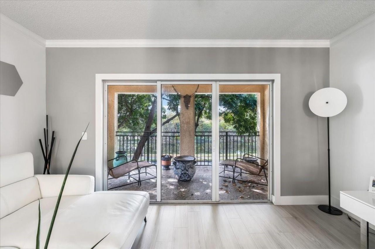 2452 Centergate Drive, Unit 202, Miramar, FL 33025 Photo