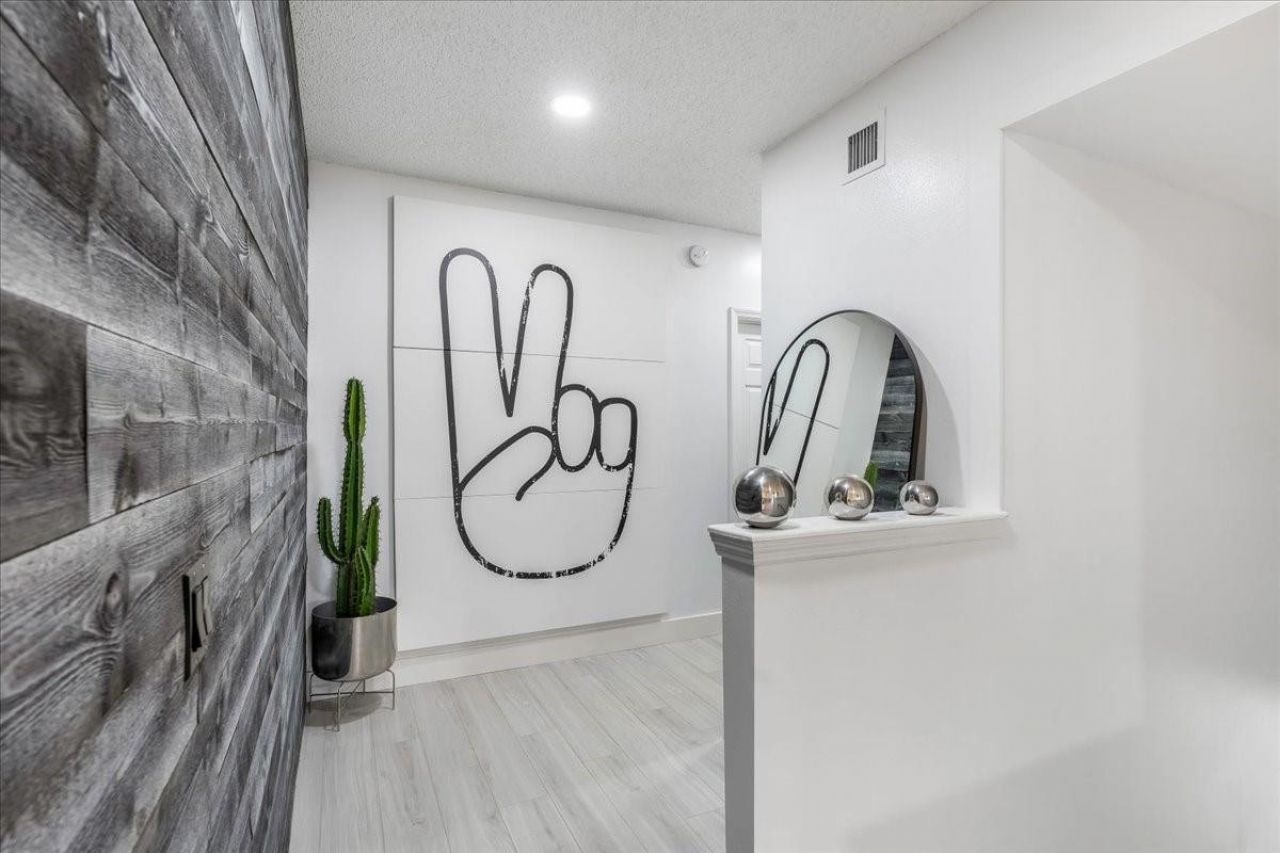 2452 Centergate Drive, Unit 202, Miramar, FL 33025 Photo