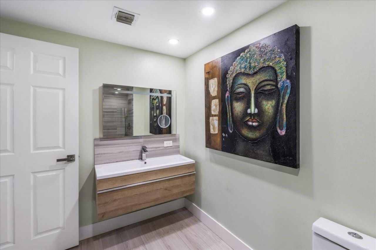 2452 Centergate Drive, Unit 202, Miramar, FL 33025 Photo