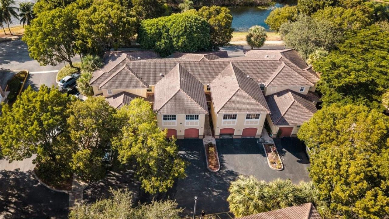 2452 Centergate Drive, Unit 202, Miramar, FL 33025 Photo