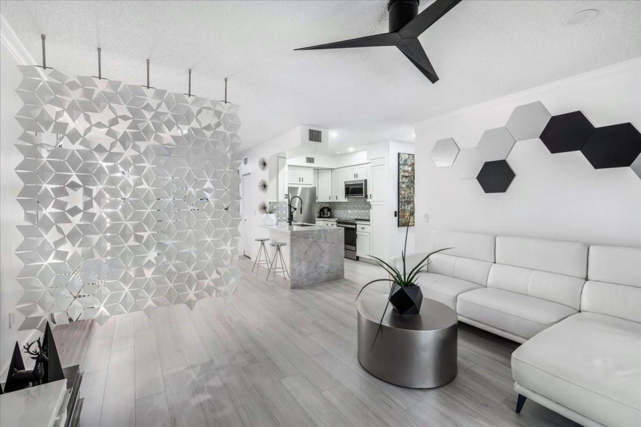 2452 Centergate Drive, Unit 202, Miramar, FL 33025 Photo