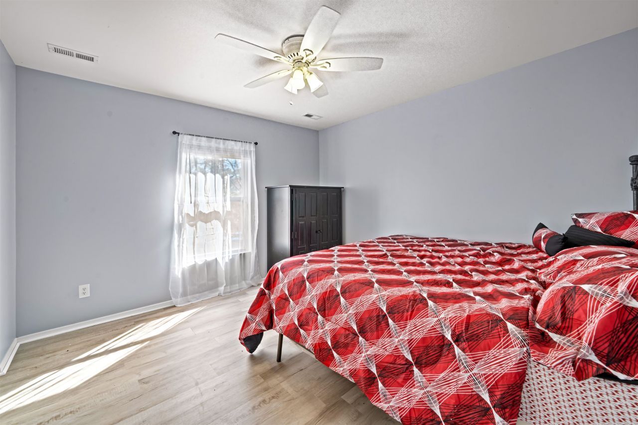 190 Olde Towne Way Photo 20