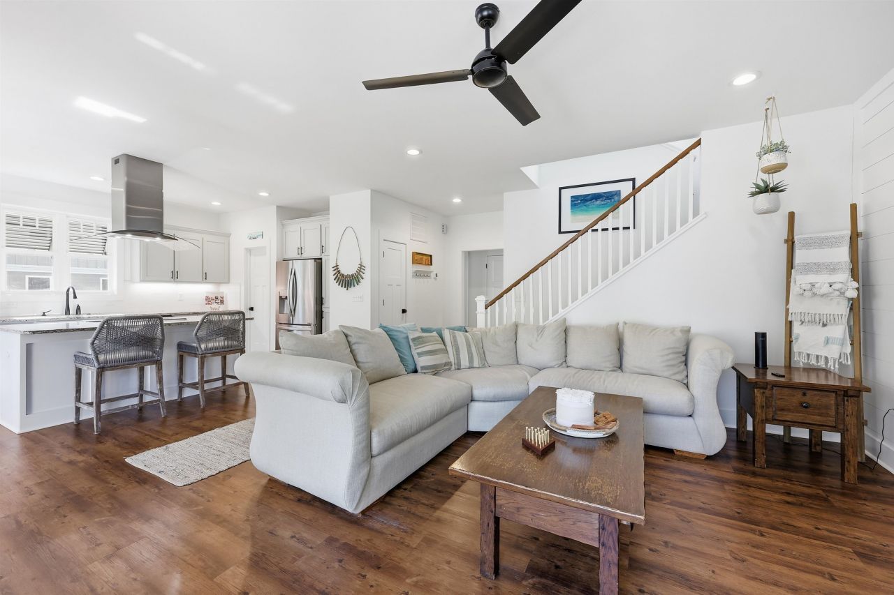 48 Half Shell Ct. Photo 9