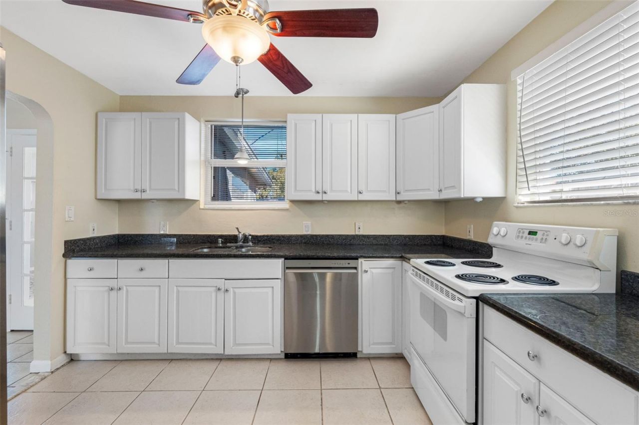 4711 28th Avenue N, Saint Petersburg, FL 33713 Photo